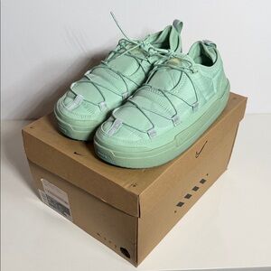 NIKE Offline Pack - US Mens 10